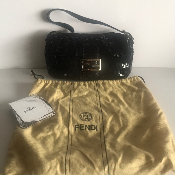 Fendi baguette bag - Picture 2 of 8